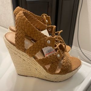 NEW! Mossimo Supply Co. Wedges - Size 7